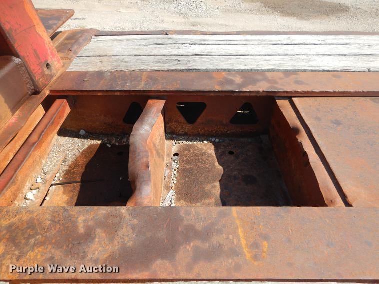 image for item EK9585 1994 Trail King TK120HDG-553 low boy equipment trailer