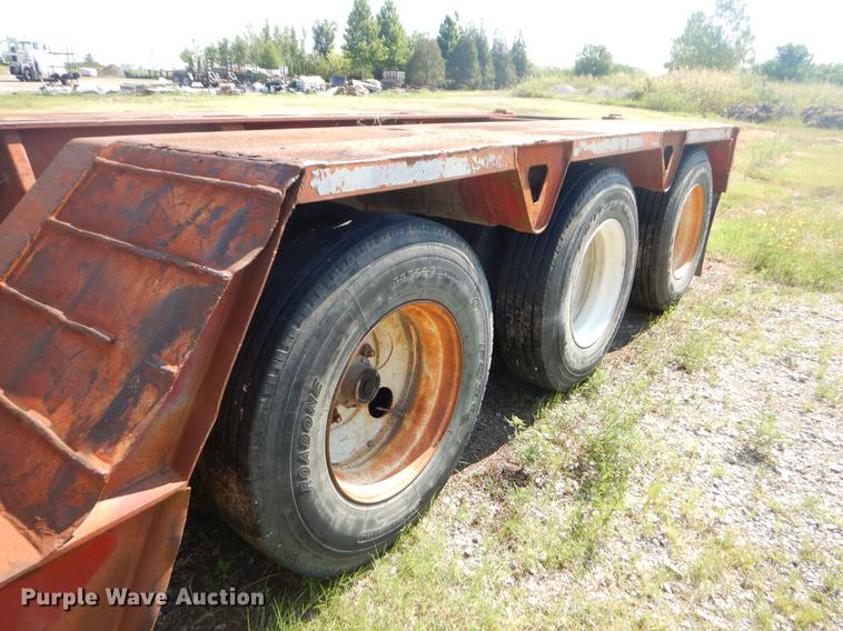 image for item EK9585 1994 Trail King TK120HDG-553 low boy equipment trailer