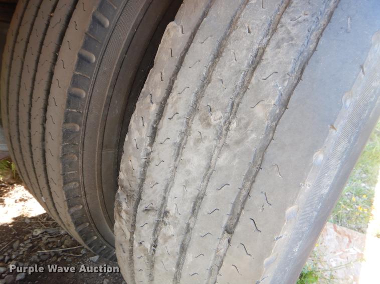 image for item EK9585 1994 Trail King TK120HDG-553 low boy equipment trailer