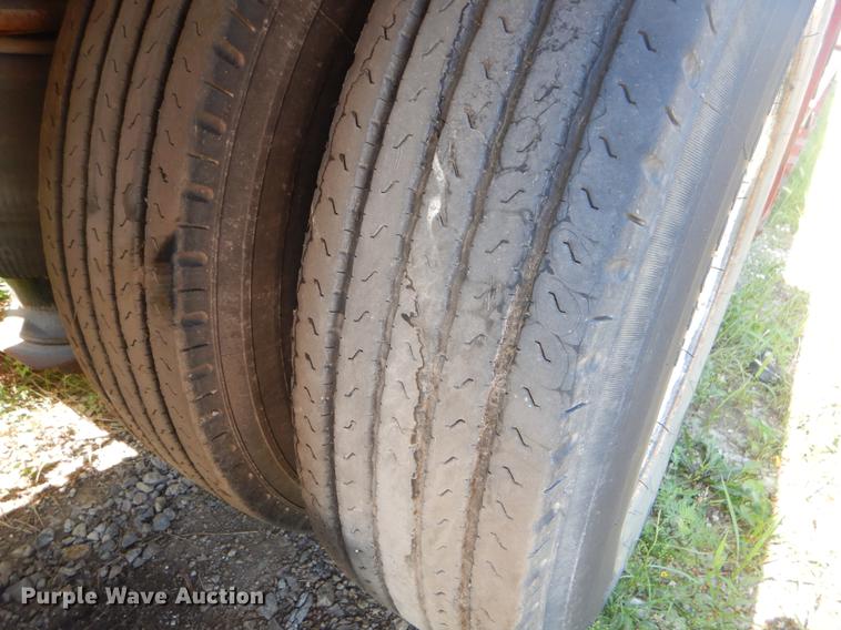 image for item EK9585 1994 Trail King TK120HDG-553 low boy equipment trailer