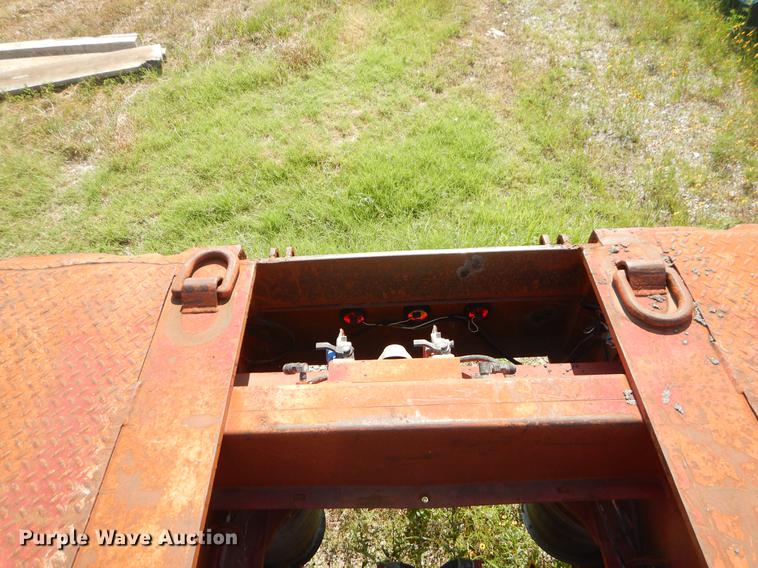 image for item EK9585 1994 Trail King TK120HDG-553 low boy equipment trailer