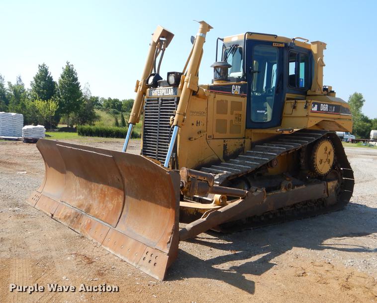 image for item EK9587 2004 Caterpillar D6R XL Series II dozer