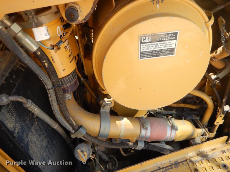 image for item EK9587 2004 Caterpillar D6R XL Series II dozer