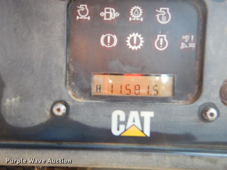 image for item EK9587 2004 Caterpillar D6R XL Series II dozer