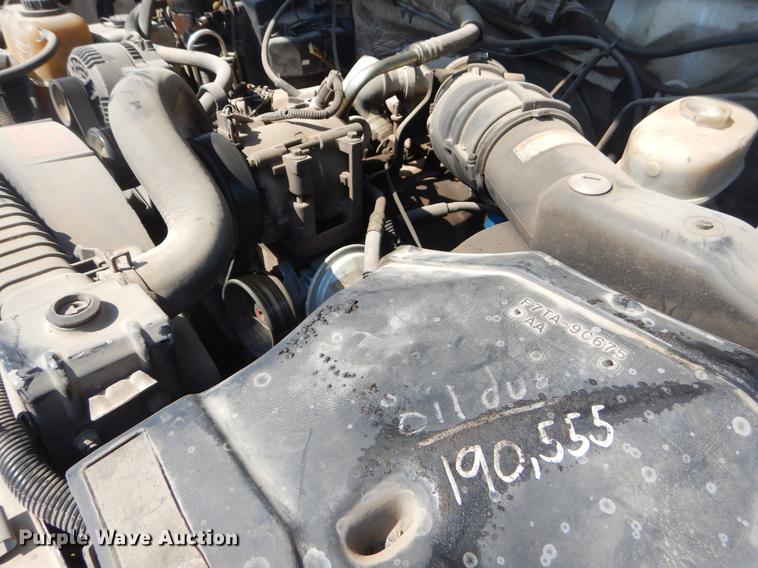 image for item EK9588 1997 Ford F450 Super Duty service truck with crane