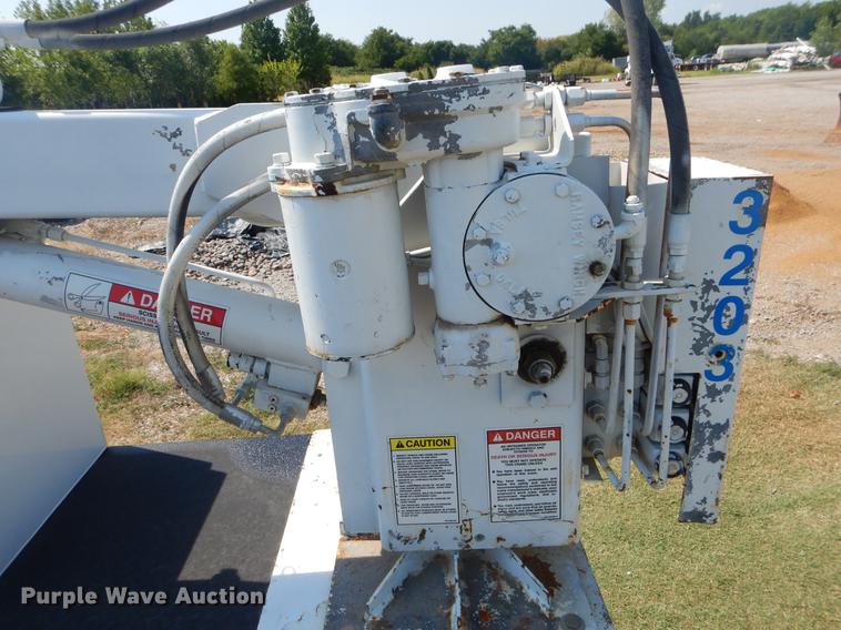 image for item EK9588 1997 Ford F450 Super Duty service truck with crane