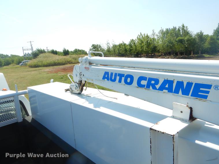 image for item EK9588 1997 Ford F450 Super Duty service truck with crane