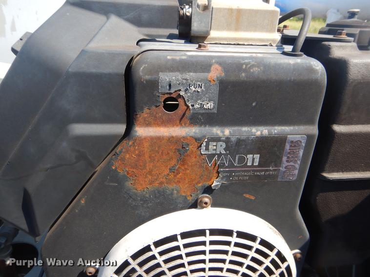 image for item EK9588 1997 Ford F450 Super Duty service truck with crane