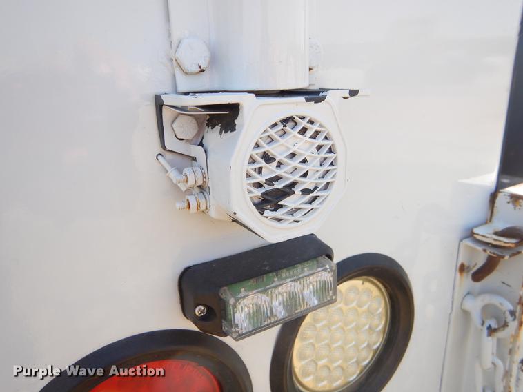 image for item EK9588 1997 Ford F450 Super Duty service truck with crane