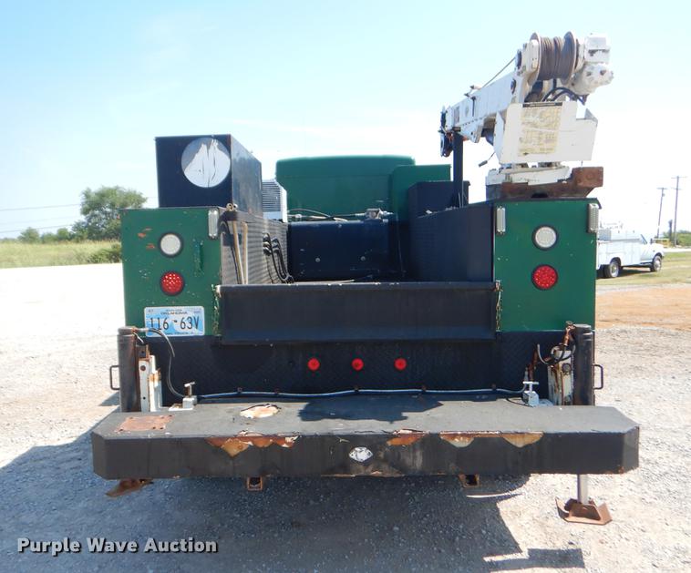 image for item EK9589 2007 Kenworth T300 service truck with crane