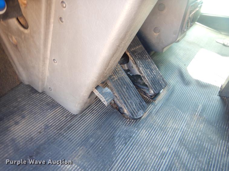 image for item EK9589 2007 Kenworth T300 service truck with crane