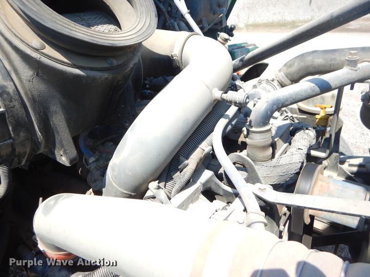 image for item EK9589 2007 Kenworth T300 service truck with crane