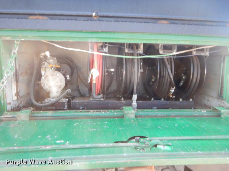 image for item EK9589 2007 Kenworth T300 service truck with crane