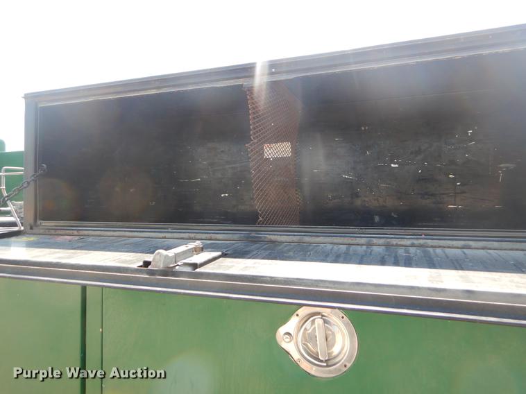 image for item EK9589 2007 Kenworth T300 service truck with crane