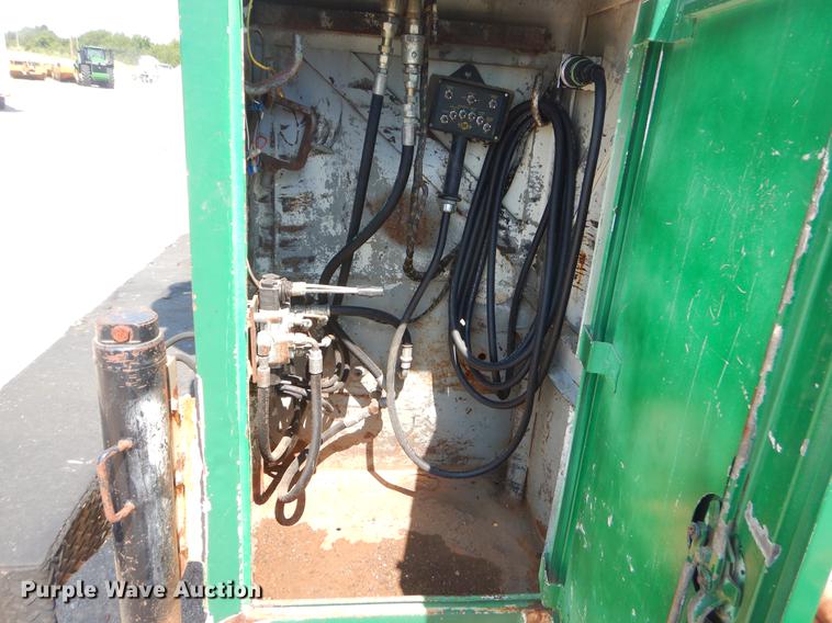 image for item EK9589 2007 Kenworth T300 service truck with crane