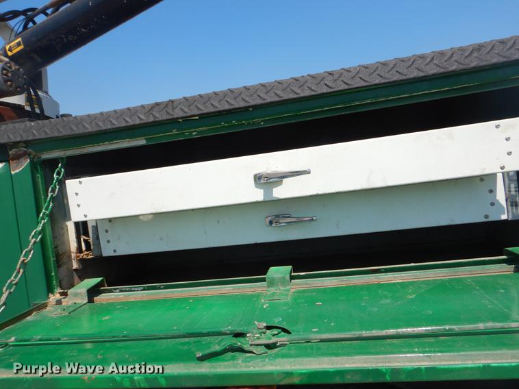 image for item EK9589 2007 Kenworth T300 service truck with crane