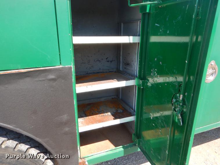 image for item EK9589 2007 Kenworth T300 service truck with crane