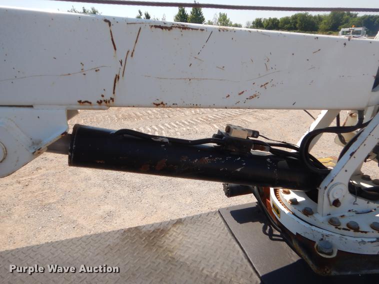 image for item EK9589 2007 Kenworth T300 service truck with crane