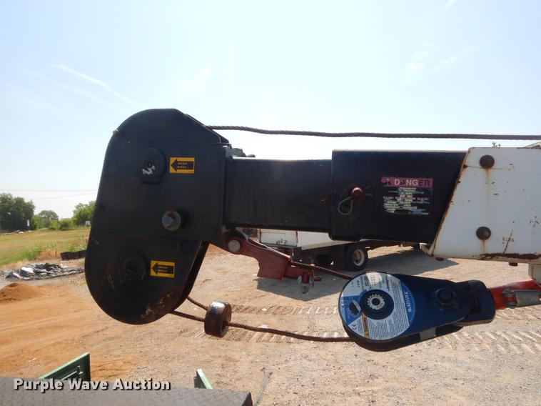 image for item EK9589 2007 Kenworth T300 service truck with crane