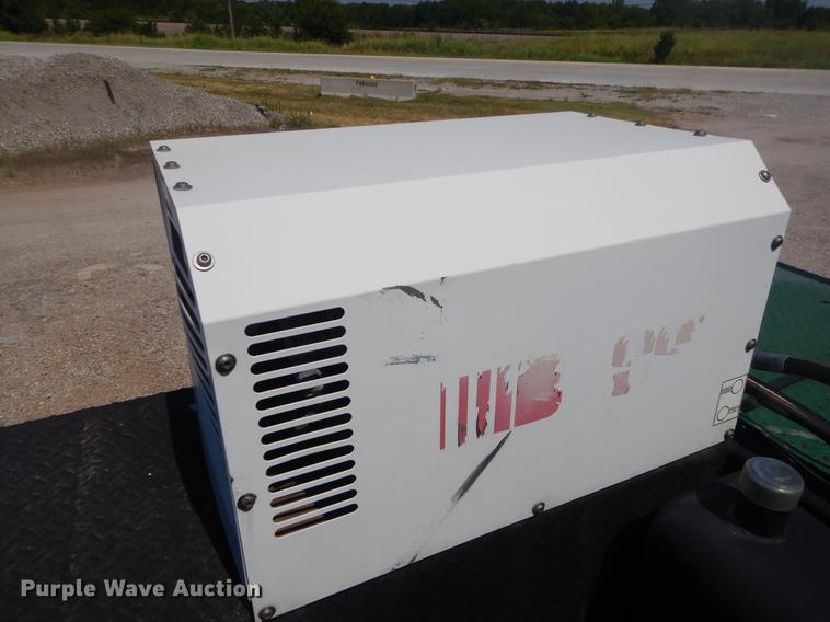 image for item EK9589 2007 Kenworth T300 service truck with crane