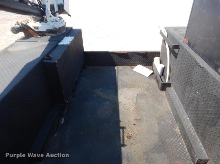 image for item EK9589 2007 Kenworth T300 service truck with crane