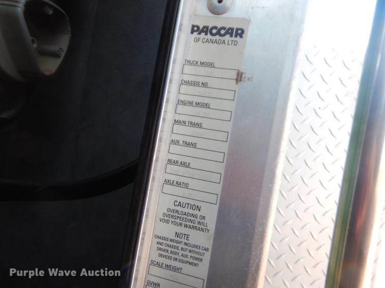 image for item EK9589 2007 Kenworth T300 service truck with crane