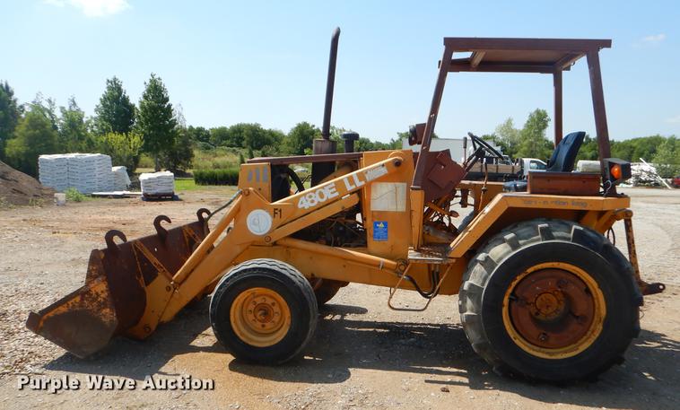 image for item EK9590 1987 Case 480E LL landscape tractor
