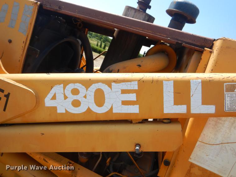 image for item EK9590 1987 Case 480E LL landscape tractor