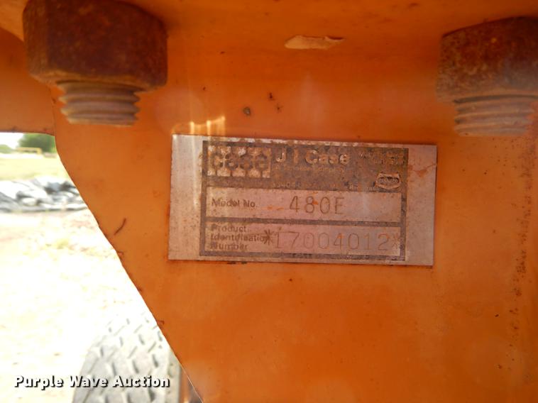 image for item EK9590 1987 Case 480E LL landscape tractor