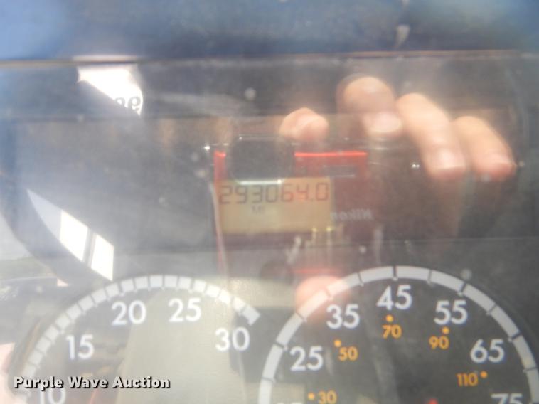 image for item EK9591 2007 Sterling A-Line fuel and lube truck