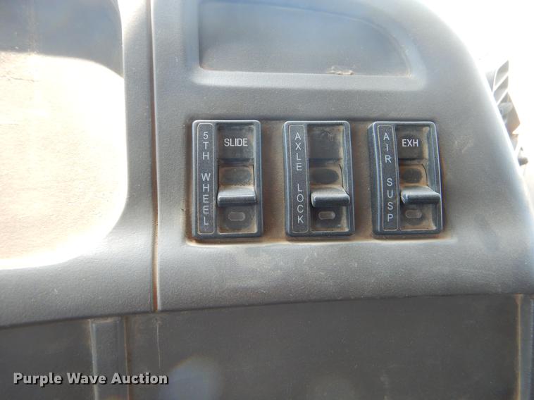 image for item EK9591 2007 Sterling A-Line fuel and lube truck