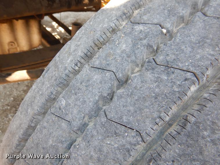 image for item EK9591 2007 Sterling A-Line fuel and lube truck