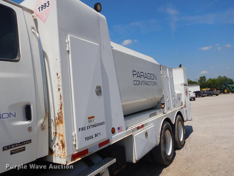 image for item EK9591 2007 Sterling A-Line fuel and lube truck