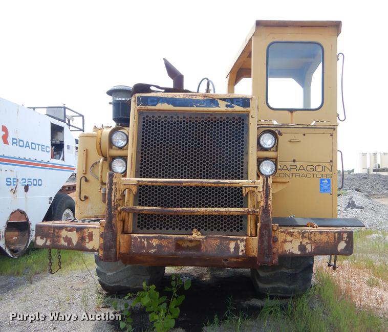 image for item EK9592 Caterpillar 621 conventional scraper