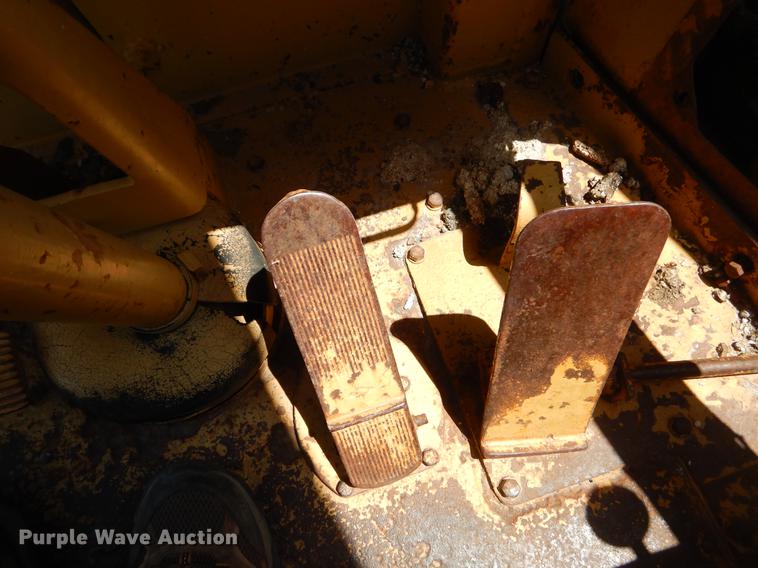 image for item EK9592 Caterpillar 621 conventional scraper