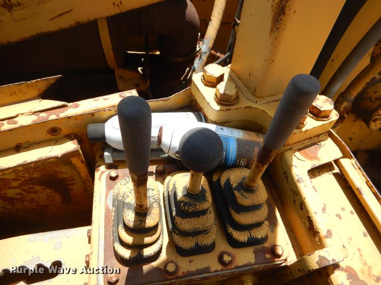 image for item EK9592 Caterpillar 621 conventional scraper