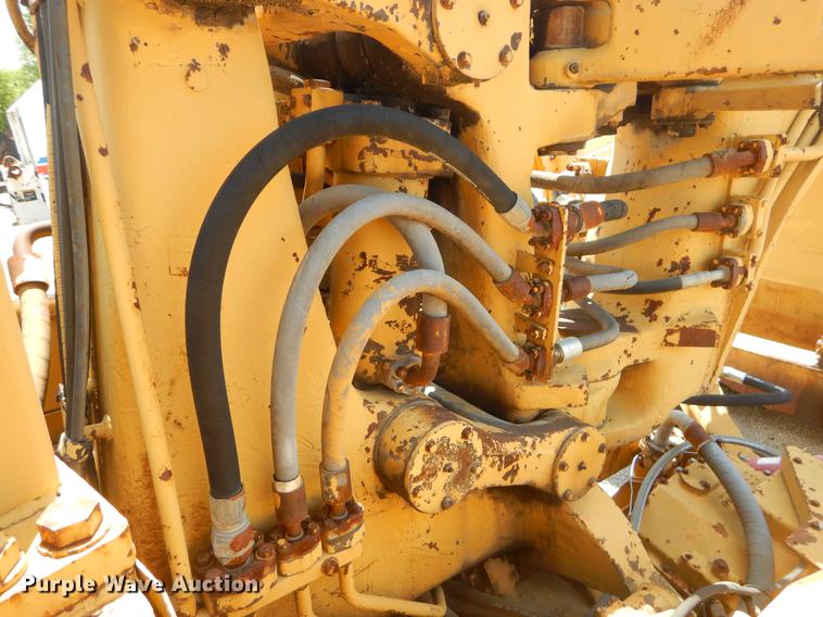 image for item EK9592 Caterpillar 621 conventional scraper