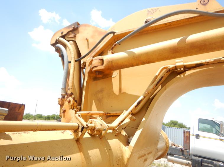 image for item EK9592 Caterpillar 621 conventional scraper