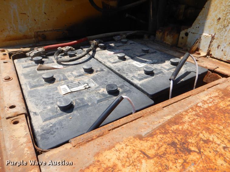 image for item EK9592 Caterpillar 621 conventional scraper