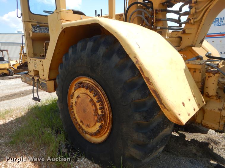 image for item EK9592 Caterpillar 621 conventional scraper