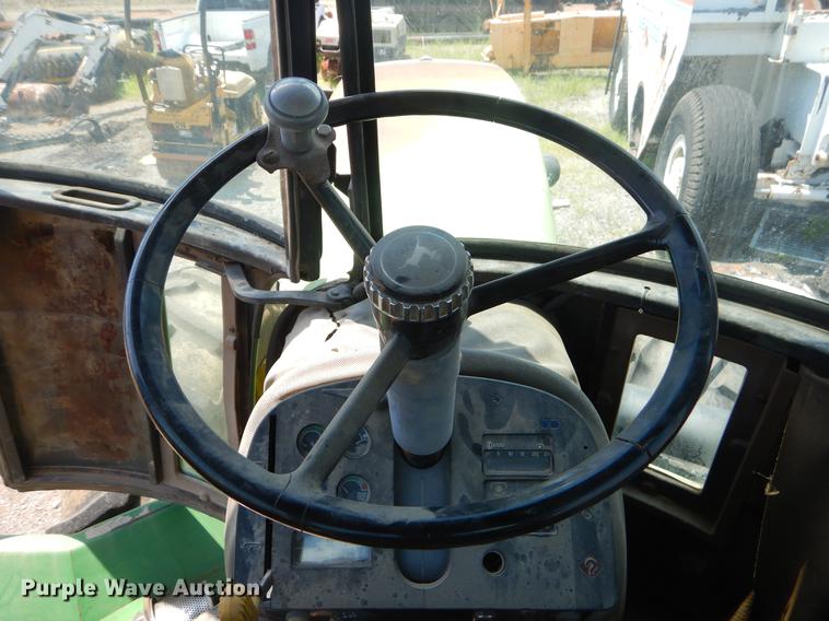 image for item EK9593 John Deere 8650 4WD tractor