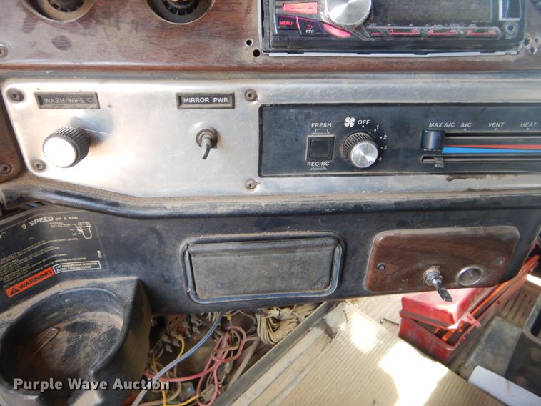 image for item EK9599 1991 Freightliner FLD dump truck