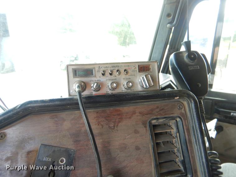 image for item EK9599 1991 Freightliner FLD dump truck