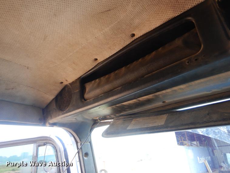 image for item EK9599 1991 Freightliner FLD dump truck