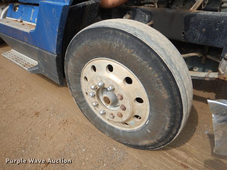 image for item EK9599 1991 Freightliner FLD dump truck