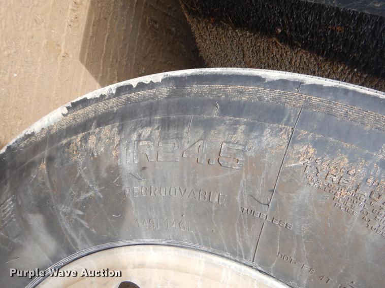 image for item EK9599 1991 Freightliner FLD dump truck