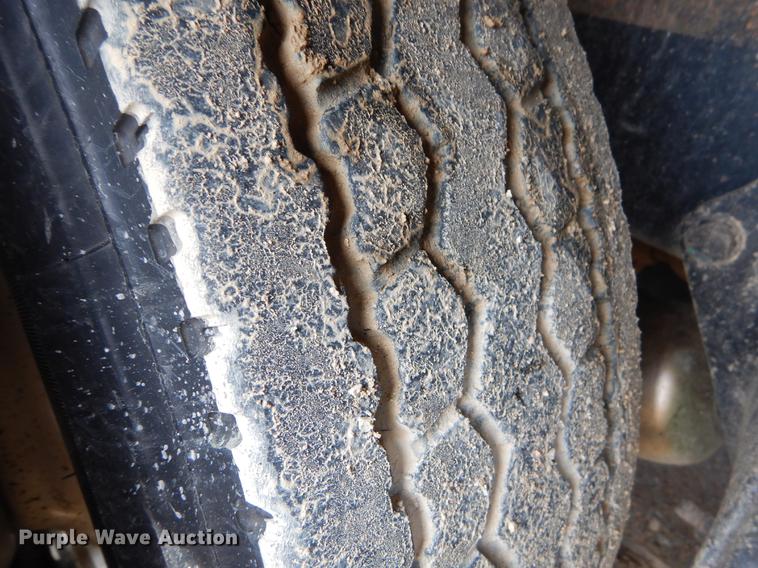 image for item EK9599 1991 Freightliner FLD dump truck