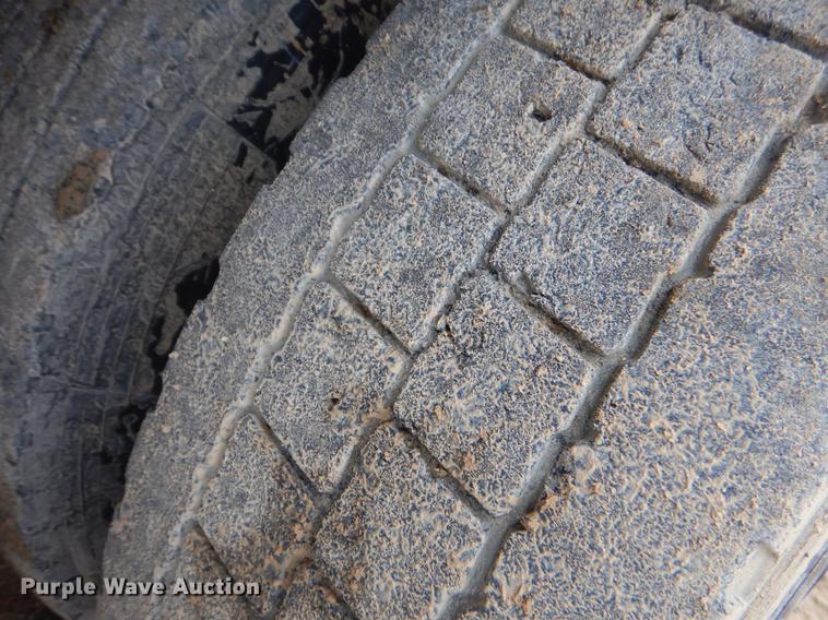 image for item EK9599 1991 Freightliner FLD dump truck