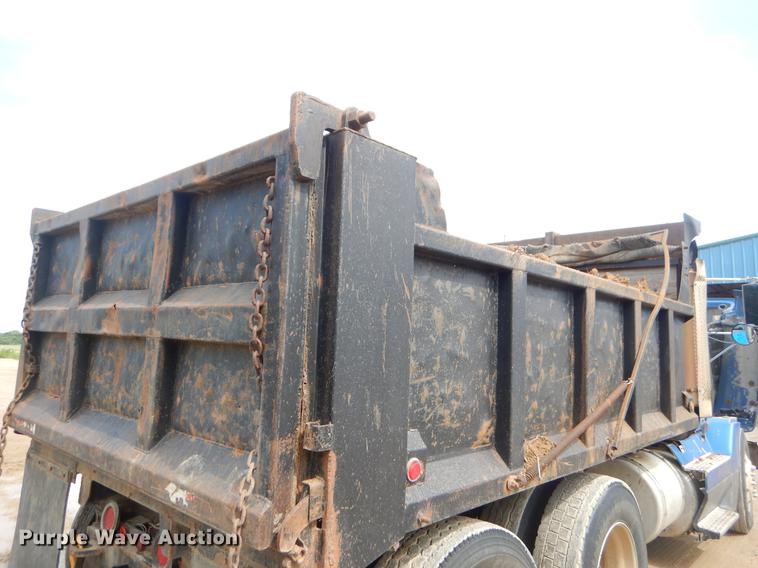 image for item EK9599 1991 Freightliner FLD dump truck