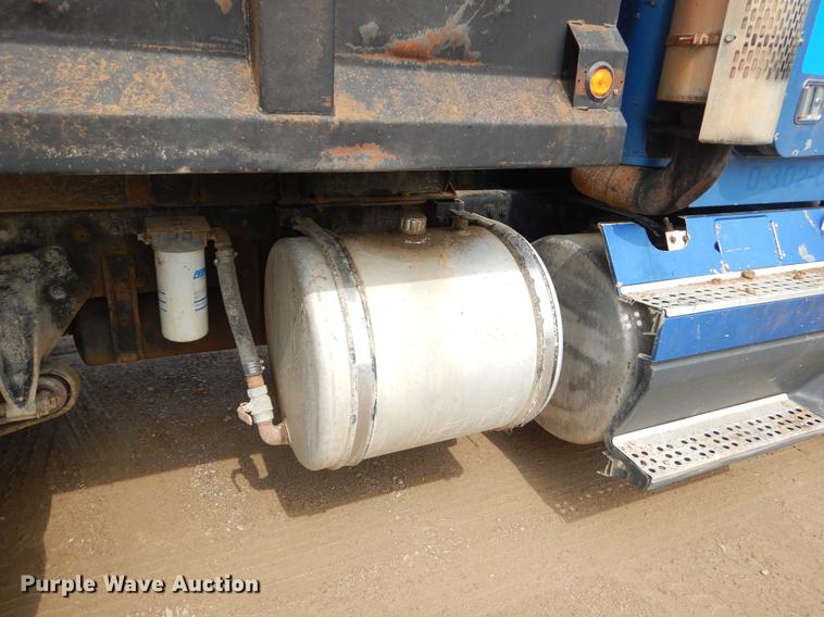 image for item EK9599 1991 Freightliner FLD dump truck